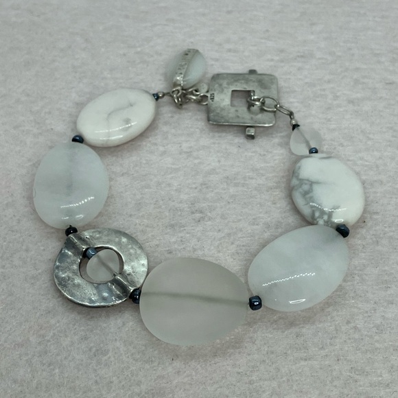 Silpada 925 Sterling Silver Howlite Jade Toggle Clasp Bracelet | B1946  Retired - Picture 2 of 10